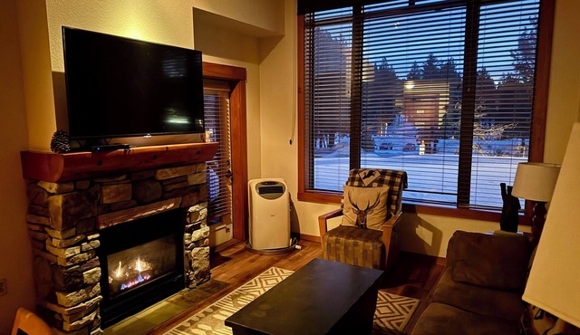 Location! Prime Heart of Village- Walk to Gondola