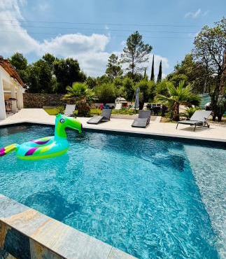 location saisonniére -Bas de villa Taradeau