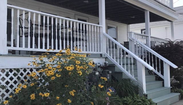 Location Value! Steps to Beach Perfect for Summer Trip - Renovated 4-5BR Retreat