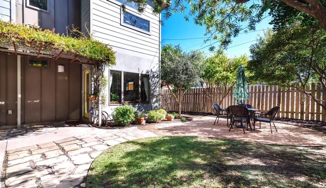 Location! Walk to Downtown and Rainey St. Comfy fully stocked home with large patio and garden.