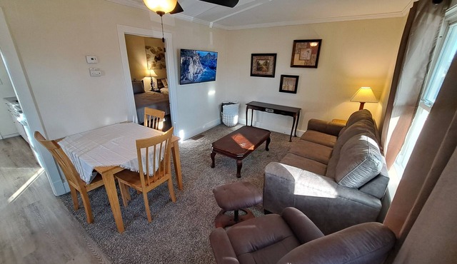 Location! Walking distance to colleges and hospitals