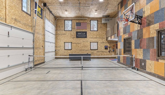 Lochen Lodge of Interlochen