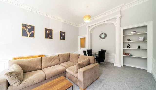 Lochside, Apartment B - corporate friendly