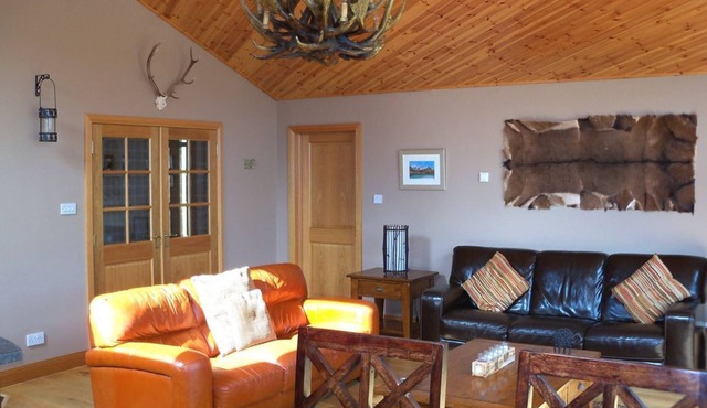 Lochside Lodge - Lodges in Glengoulandie