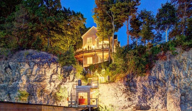 Locke's Glen on the Lake