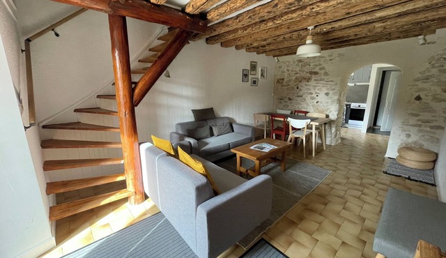 Lodging in a typical Vercors farmhouse, close to the village.