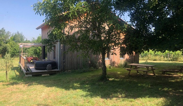 Lodge Évasion Fleurie – Charm and Nature near Saint-Émilion