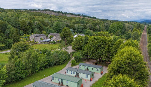 LODGE 1, pet friendly, with a garden in Silverdale