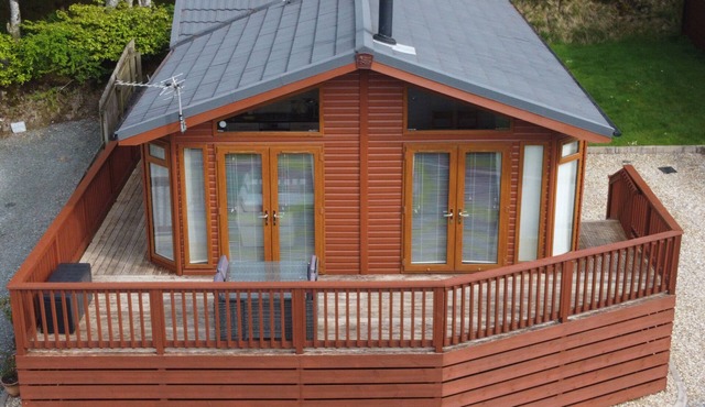 LODGE 11, family friendly, luxury holiday cottage in Tavistock