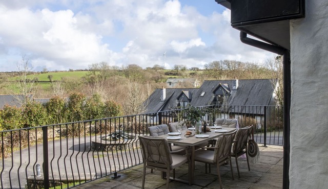 Lodge 21, Hustyns - a lodge that sleeps 6 guests in 3 bedrooms