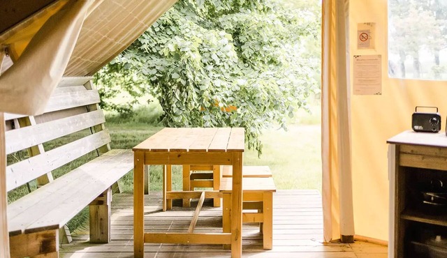 Lodge 21m² (without private bathroom) sleeps 4 to 5 - 4 pers. included in price