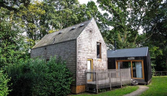 LODGE 7, family friendly, luxury holiday cottage in Corfe Castle