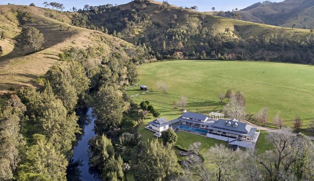 Lodge at Mount Rivers