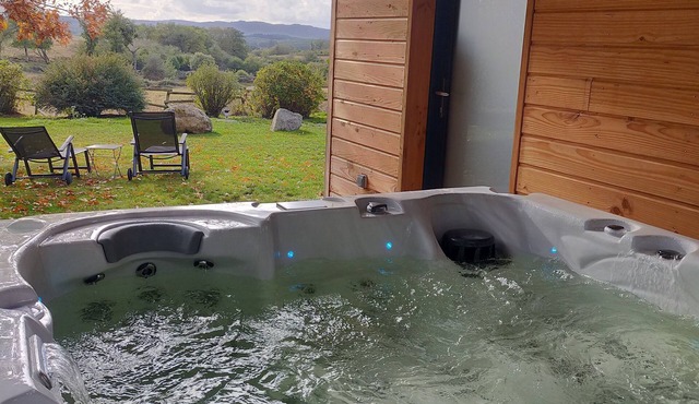 Lodge Cèdre Private Spa and Sauna, in a Green Environment, View of the Morvan