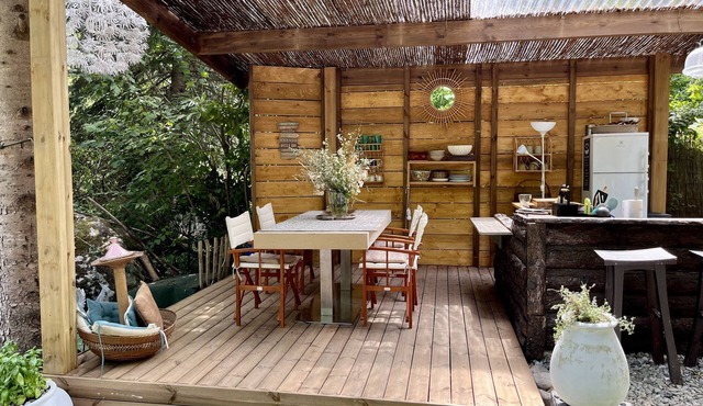 LODGE, ENTIRE SITE BORD DE RIVIÈRE