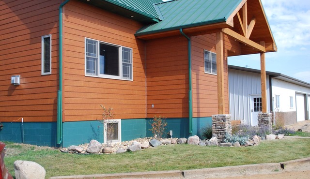 LODGE in Webster HYWY 12 & 25 Located on site with Pereboom Cafe