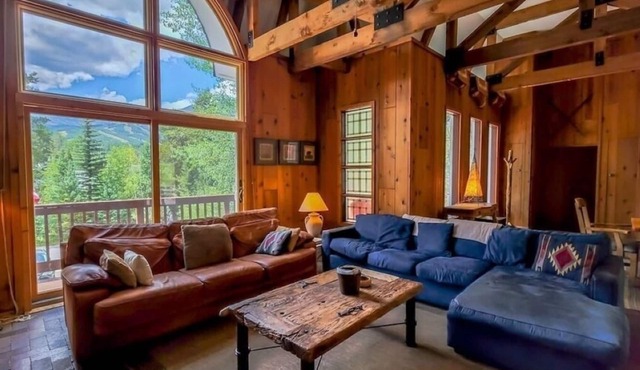 Lodge Off Main, Walk to Gondola!
