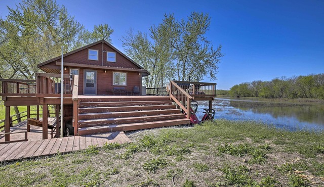 Lodge on 240 Acres w/Deck, Grill & Fire Pit!