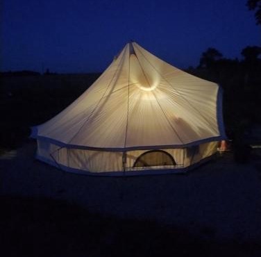 Lodge romantique "le grand chêne" avec Jacuzzi privatif