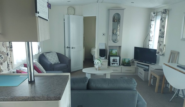 Lodge - Sleeps 6 With Pool Access