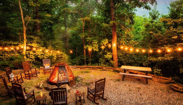 Lodge | Views | MayDeals | GmRm| HotTub | FirePit