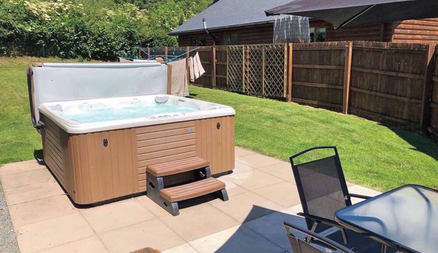 Lodge with fantastic contemporary styling.