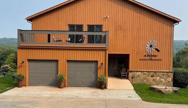 Lodge with stunning views, sauna, hot tub, fly fishing, small venue