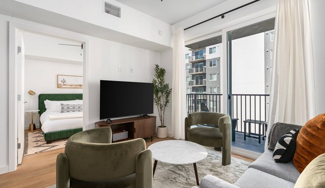 Lodgeur | Fresh 2BR w/balcony | Energy Corridor