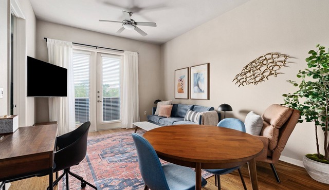 Lodgeur | Stunning downtown views | Med Center