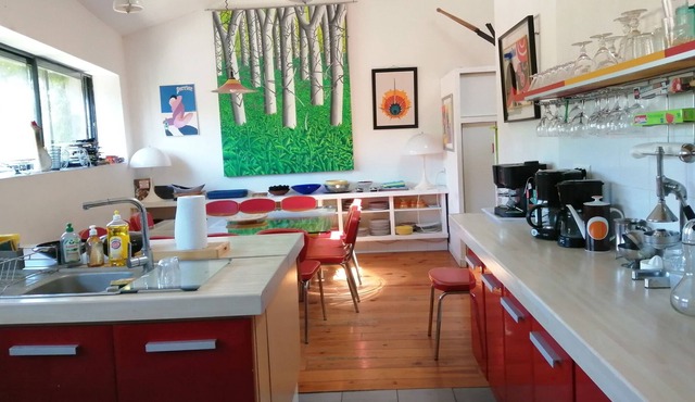 lodging in an art gallery in Cathar country