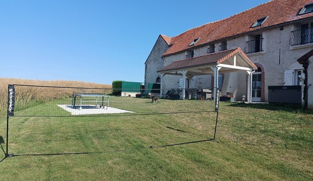 Lodging in the countryside with secure parking