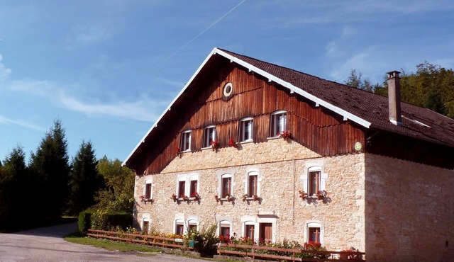 Lodging on the 2nd floor of our old Comtoise farmhouse