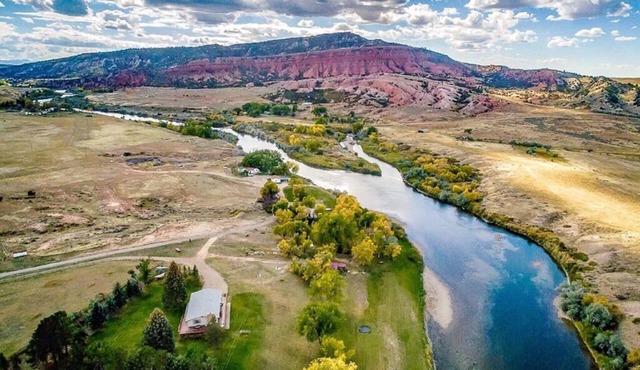 Lodging on the North Platte River