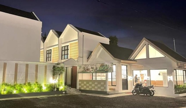 Lodjisvarga Villa Jogja