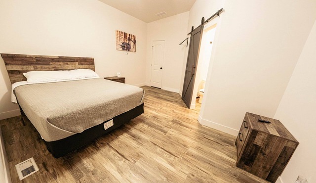 Loess Hills Lodge - Room 6