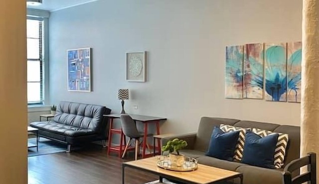 Loft #201 - 2BR 2BA Loft Downtown KC in Historic Building