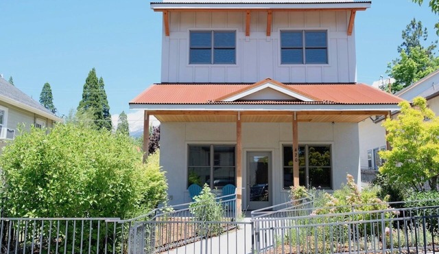 Loft @ 420 on Chestnut