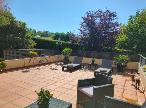 Loft Abantos - 120m2 más Terraza y Jardín Independiente