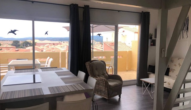 Loft Apartment for 4 with Aircon and Parking in Port Leucate