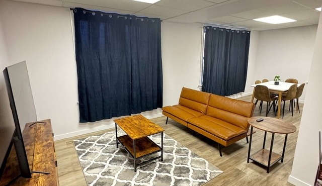 loft Apt On Wyndotte | 2bed 1bath | Nr tunnel