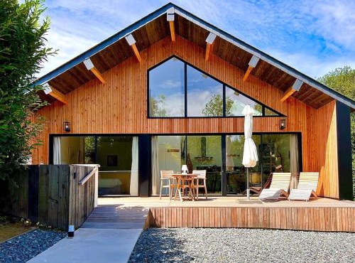Loft arty à 800 mètres de la mer avec jacuzzi