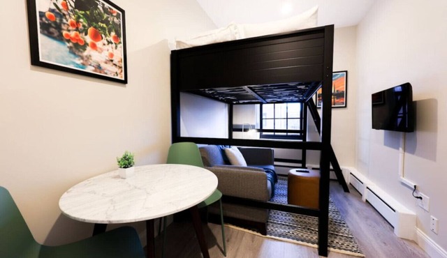 Loft Bed Studio | Prudential Area