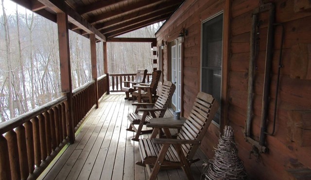 Loft cabin 2-4 guests Hocking Hills - Tar hollow