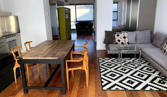 Loft con terraza, parking y piscina en verano-sebcan