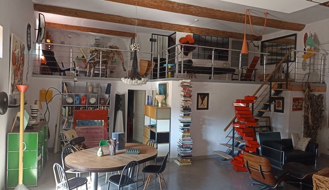 Loft, Design collection, artist's studio, 15' from beaches and Montpellier center