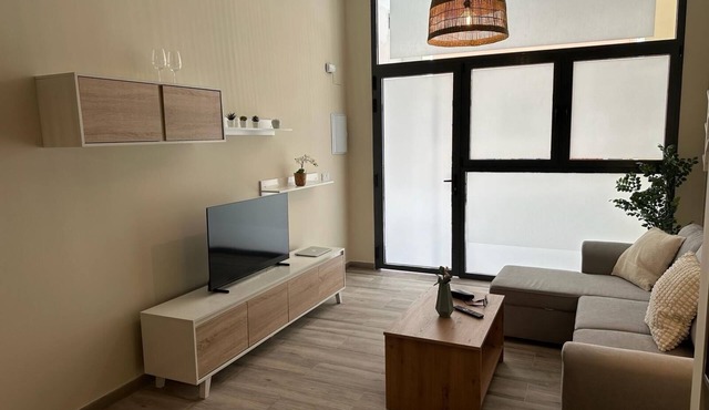 Loft for 6 guests 15 min from Science and Arts, A/C and Wifi