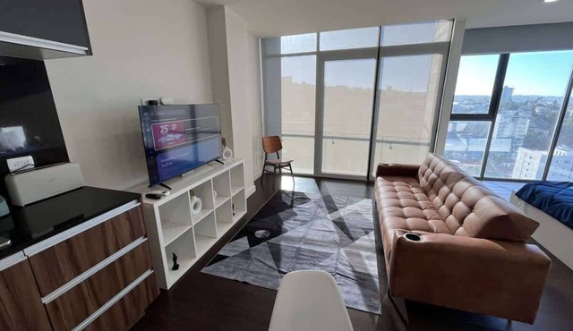 Loft Icon Strip view/Balcony & Pool, Couples 1006