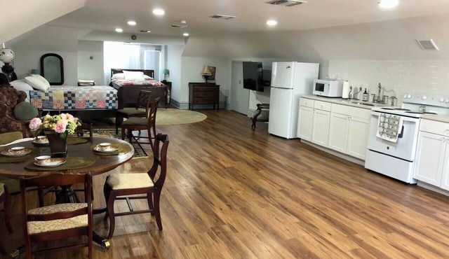 Loft in Historic Mims-Dreyfus House in Belhaven