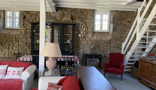 Loft in the Château's sheepfold in a green setting