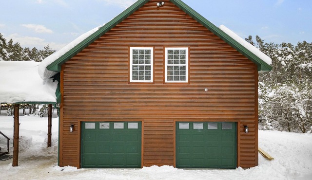 Loft In the Pines, On Snowmobile Trail